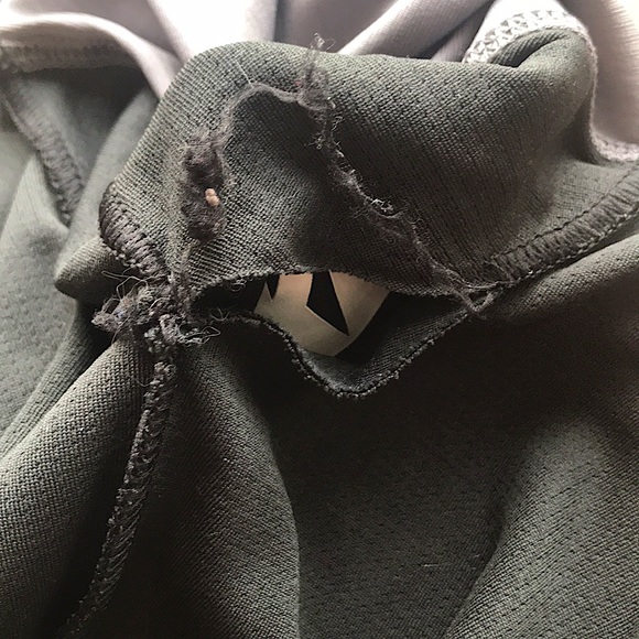 5/$25 Nike Dri-Fit Pull Over - Picture 5 of 5